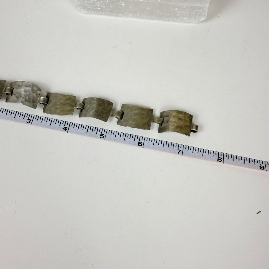 Silvery Lightweight Bracelet
