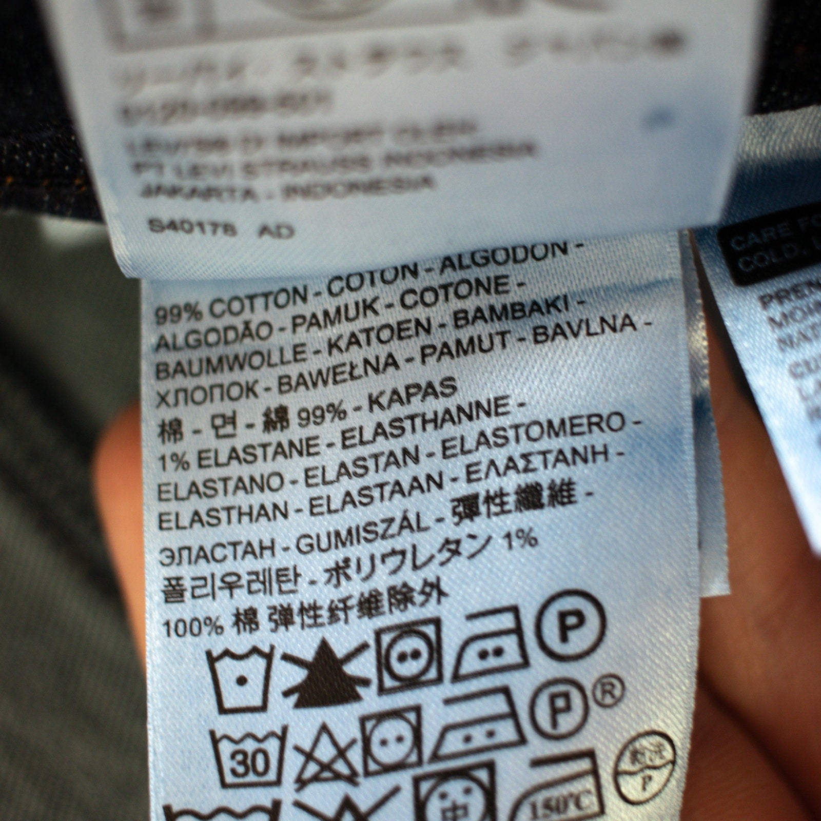 Levi's Dark Wash High Rise Denim Shorts Size 10