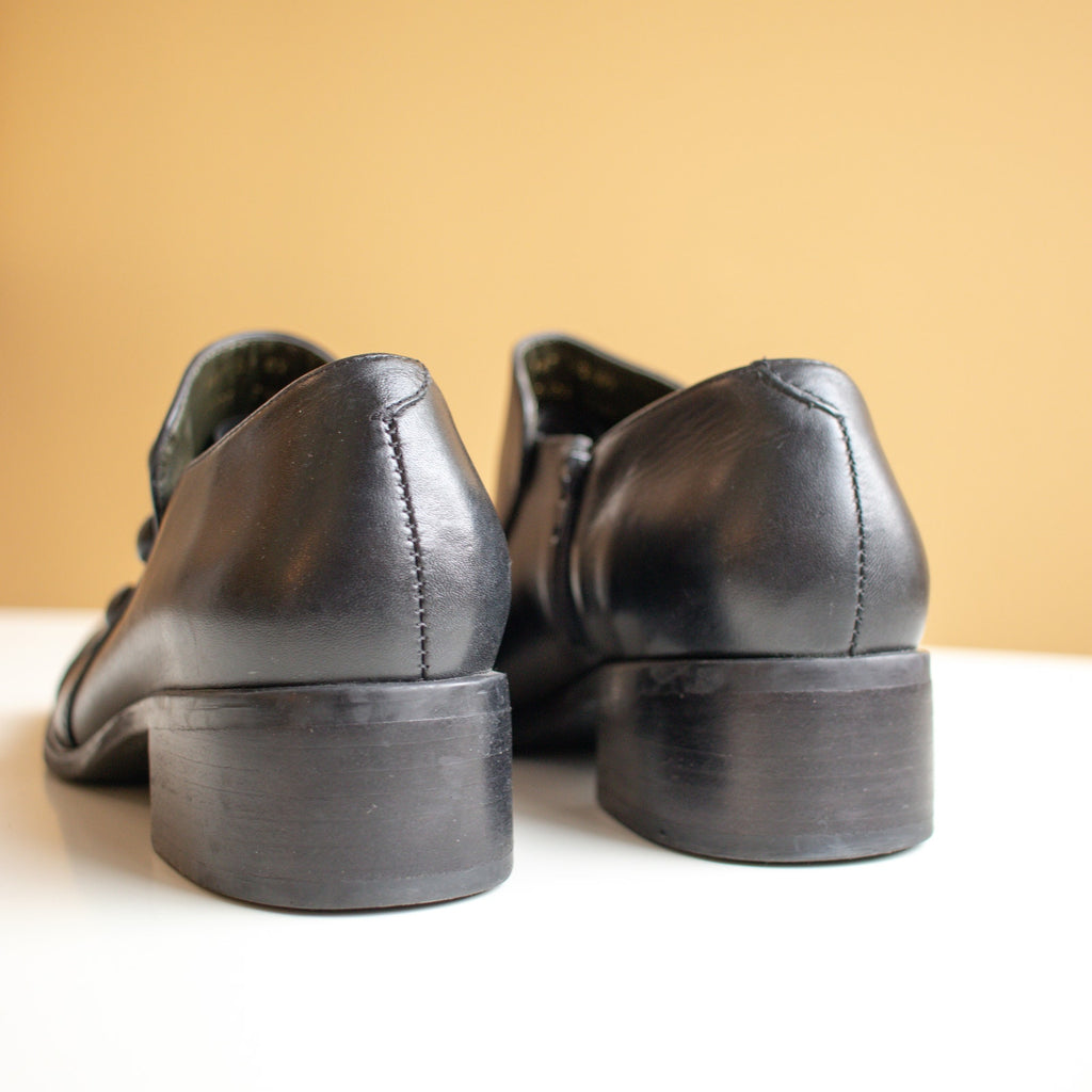 Danelle Black Leather Slip Block Heel Size 7.5