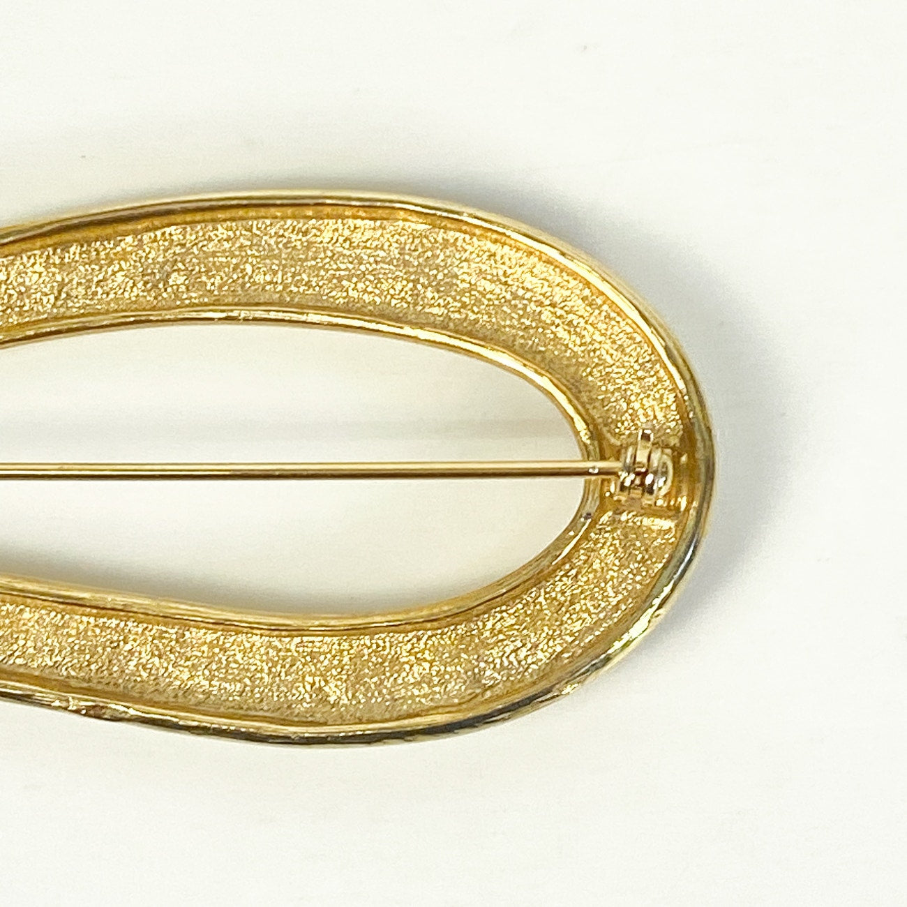 Vintage Gold Tone Large Brooch