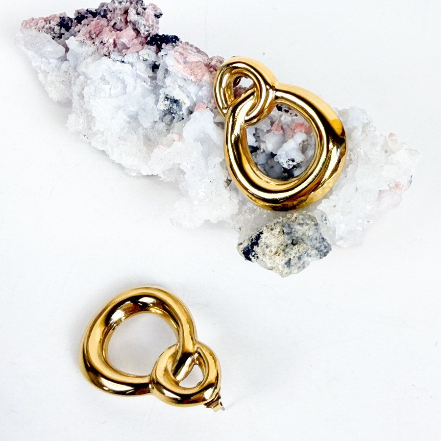 Gold Tone Twisted Post Vintage Classic Earrings