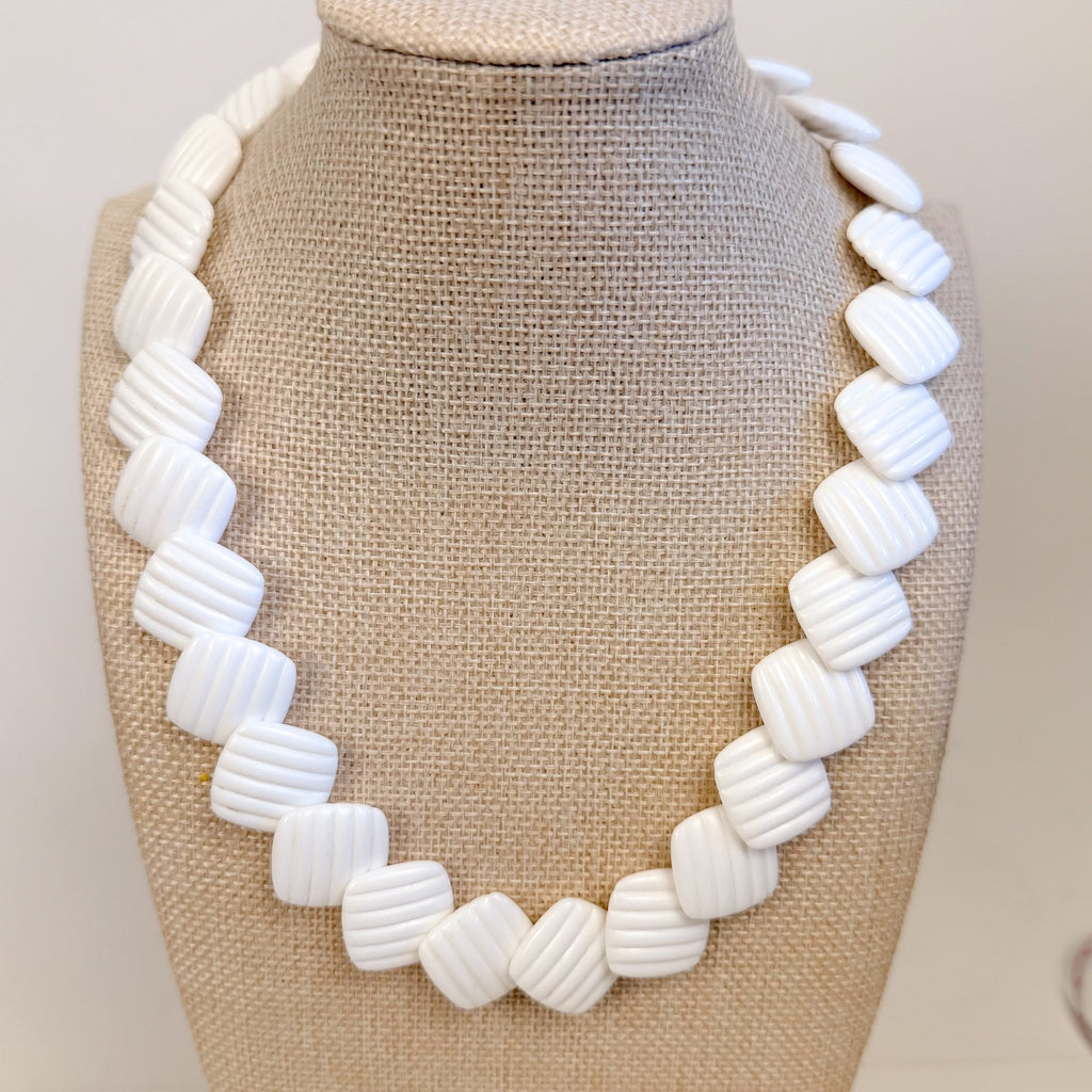 Vintage White Etched Lucite Overlapping Sliding Squares 18" Necklace