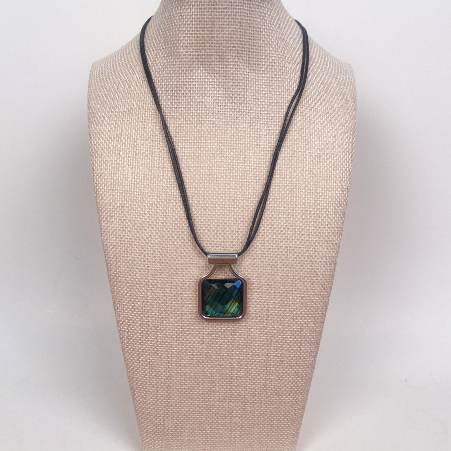 90s Style Cord Necklace Green Bead