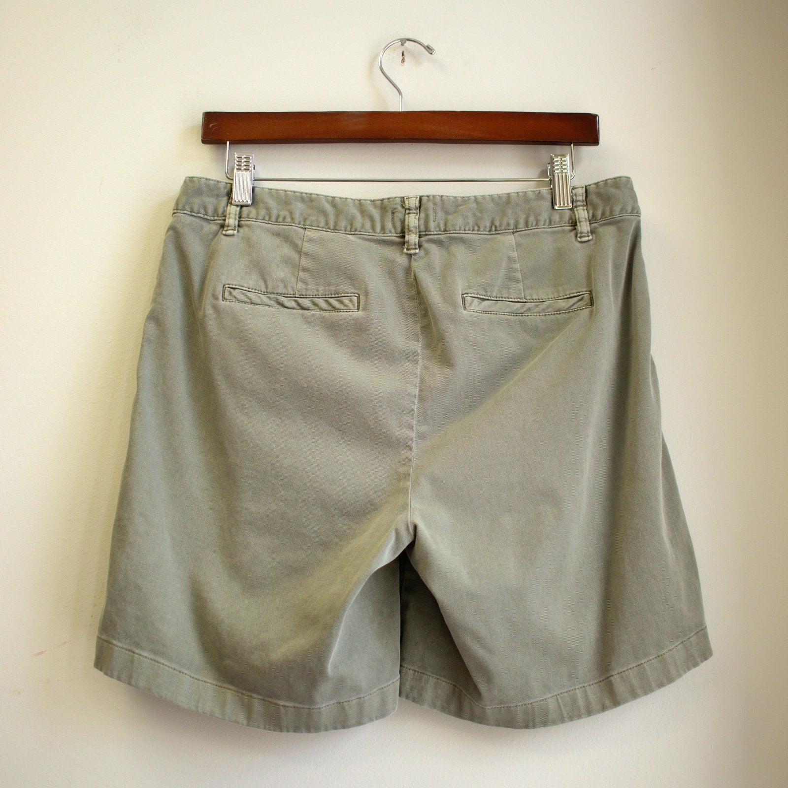 J.Jill Washed Olive Pleated Shorts Size 8