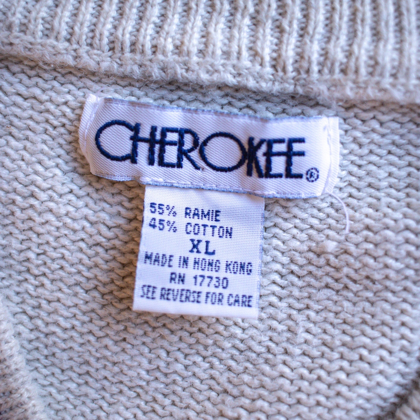 Vintage Cherokee Loose Fit Cream V-Neck Sweater Size XL