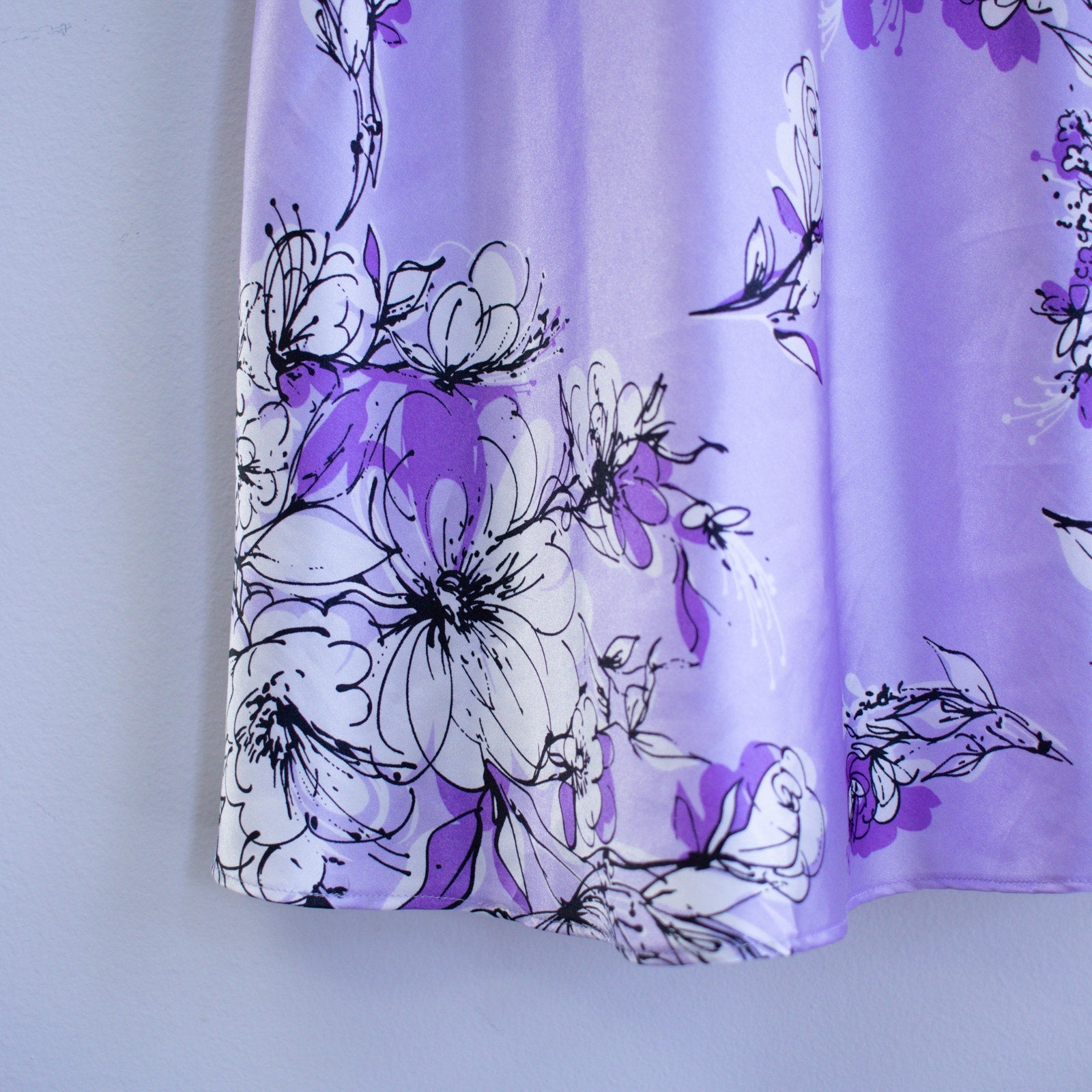 APT.9 Size Medium Violet Floral Nightgown