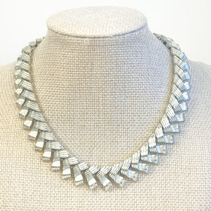 Lisner 1960s Choker Vintage Mid-Century Necklace
