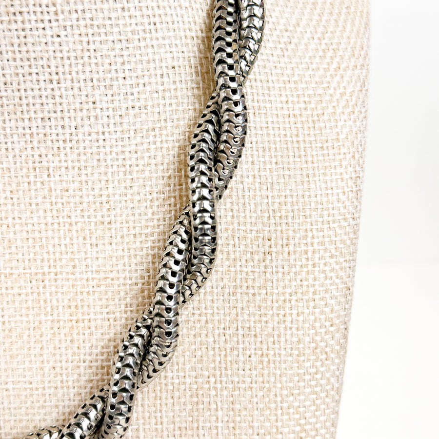 Silvery Statement Necklace Twisted Rope Chain
