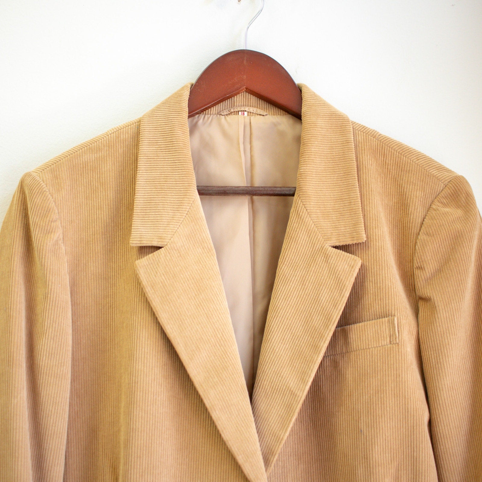 The Fashion Place Beige Corduroy Blazer Size 18