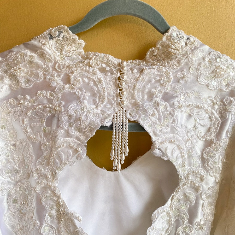 Wedding Dress 1980s Puff Sleeve Open Back Dress