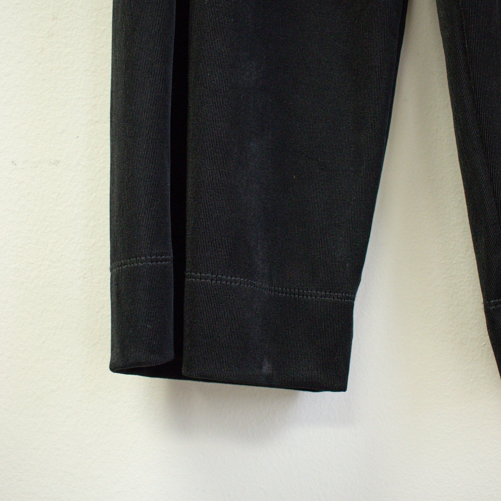 Chicos Travelers Plissé Flowy Black Pants