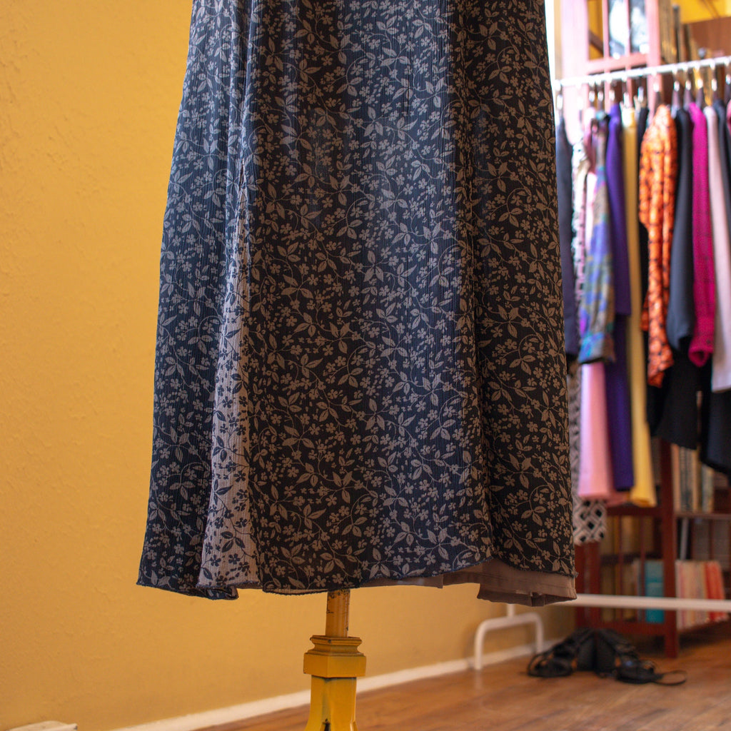 J. Jill Black and Brown Floral Print Fully Lined Maxi Skirt Size Small