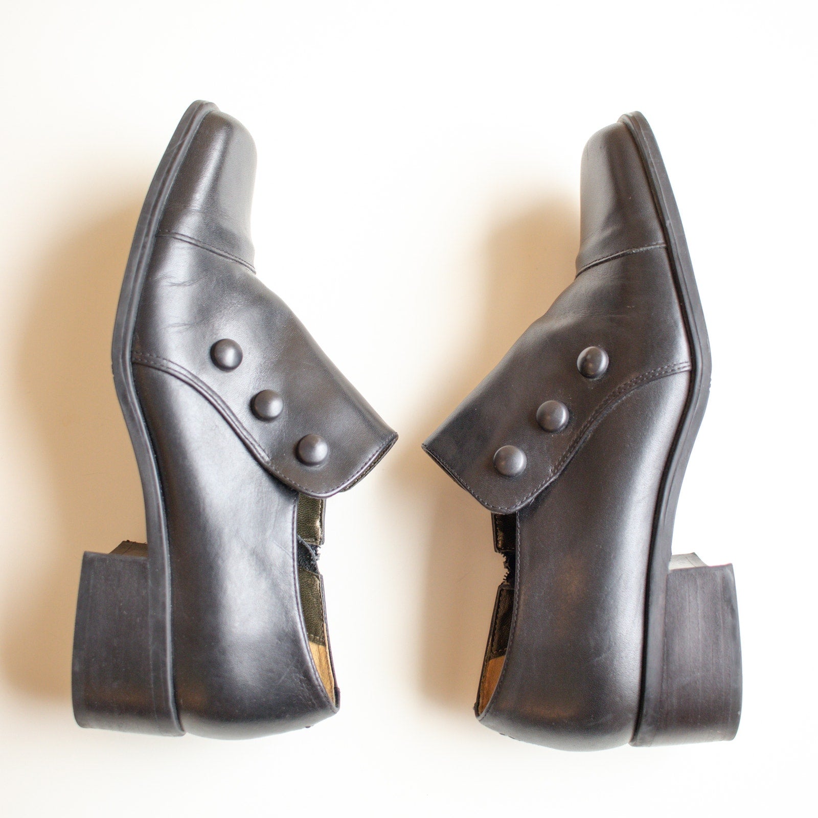Danelle Black Leather Slip Block Heel Size 7.5