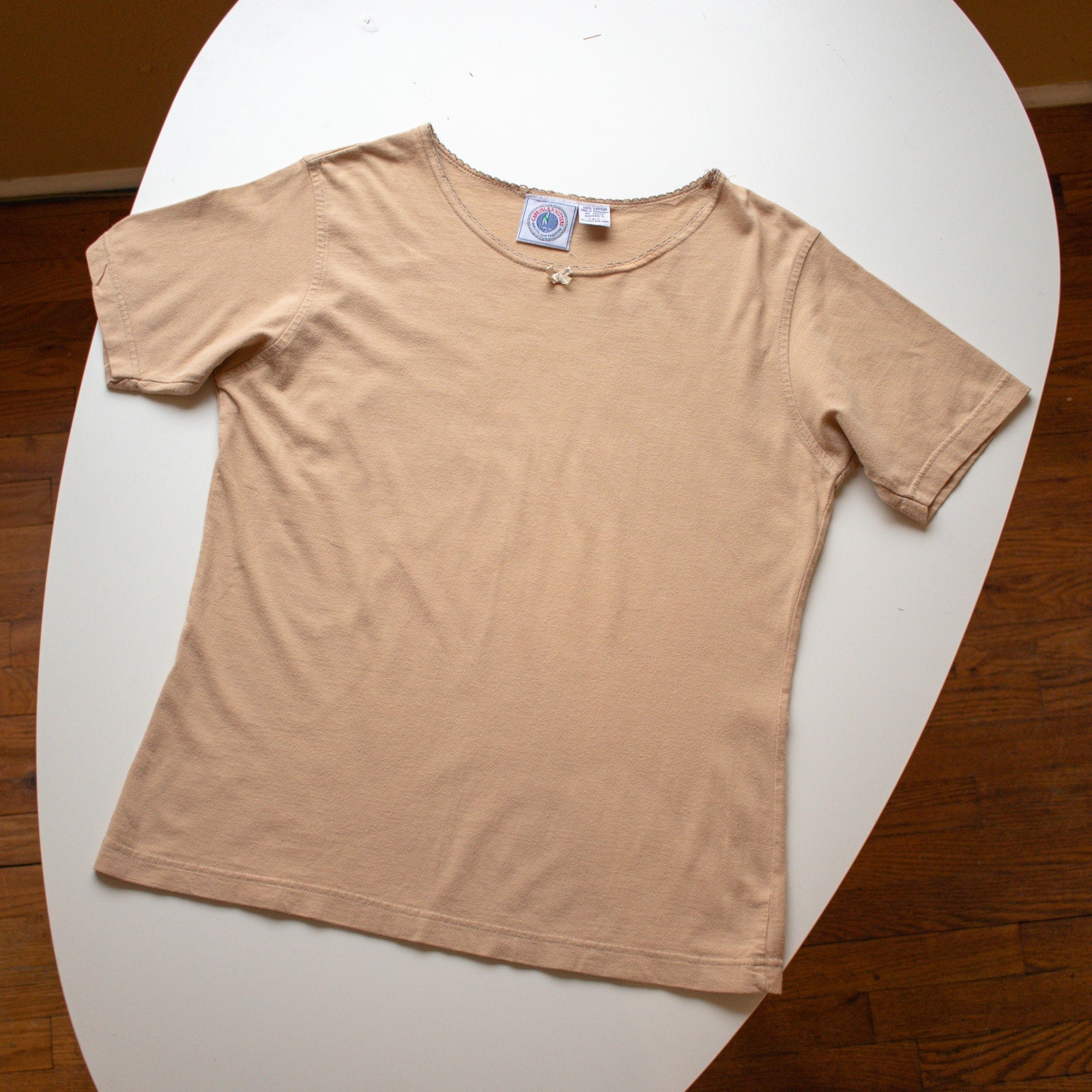 Vintage Cape Isle Knitters 100% Cotton T-shirt Dainty Lace Collar Beige Tee