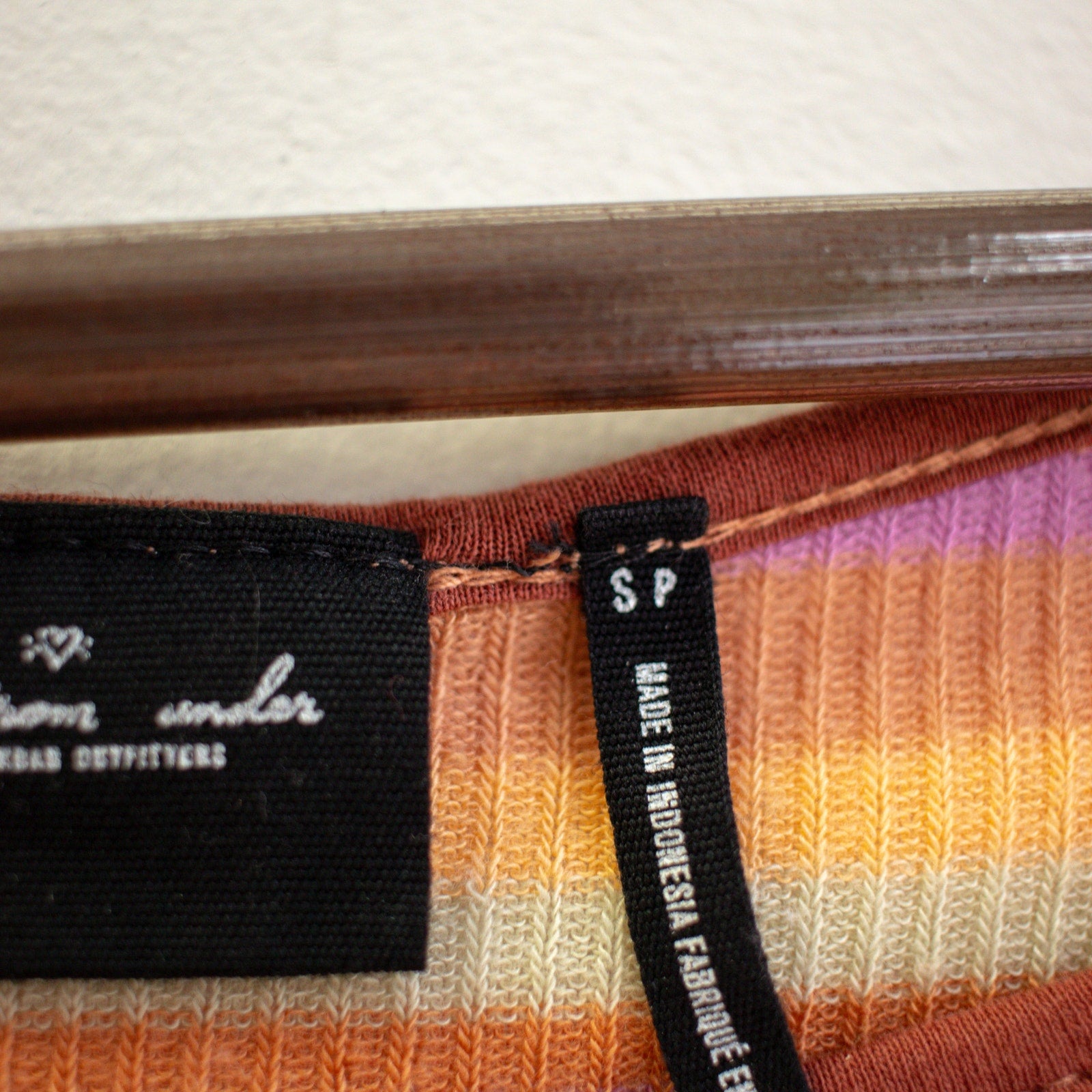 Out From Under Urban Outfitters Slim Fit Long Sleeve Crop Top Size Small