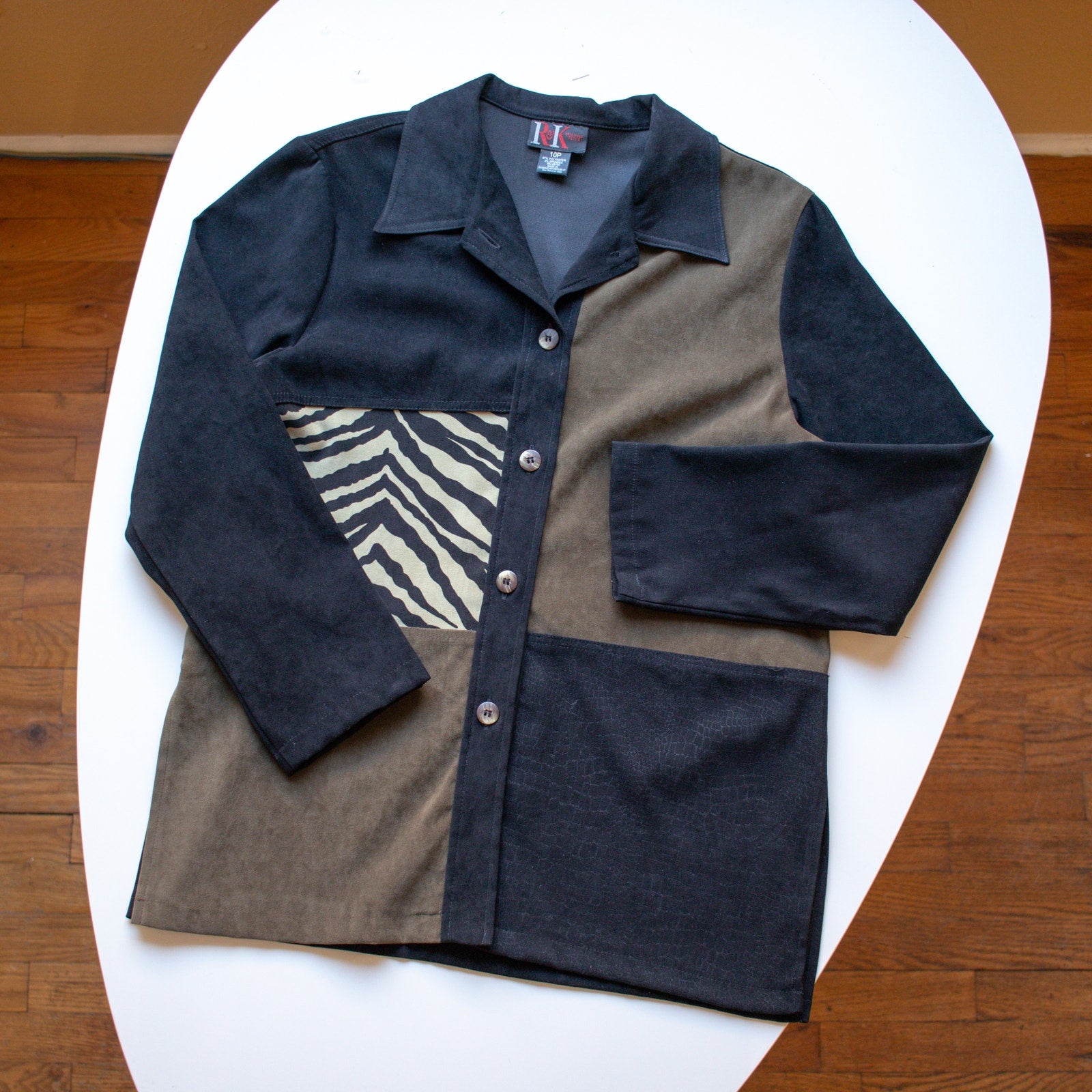 Vintage Earthy Animal Print Button up Size Petite 10