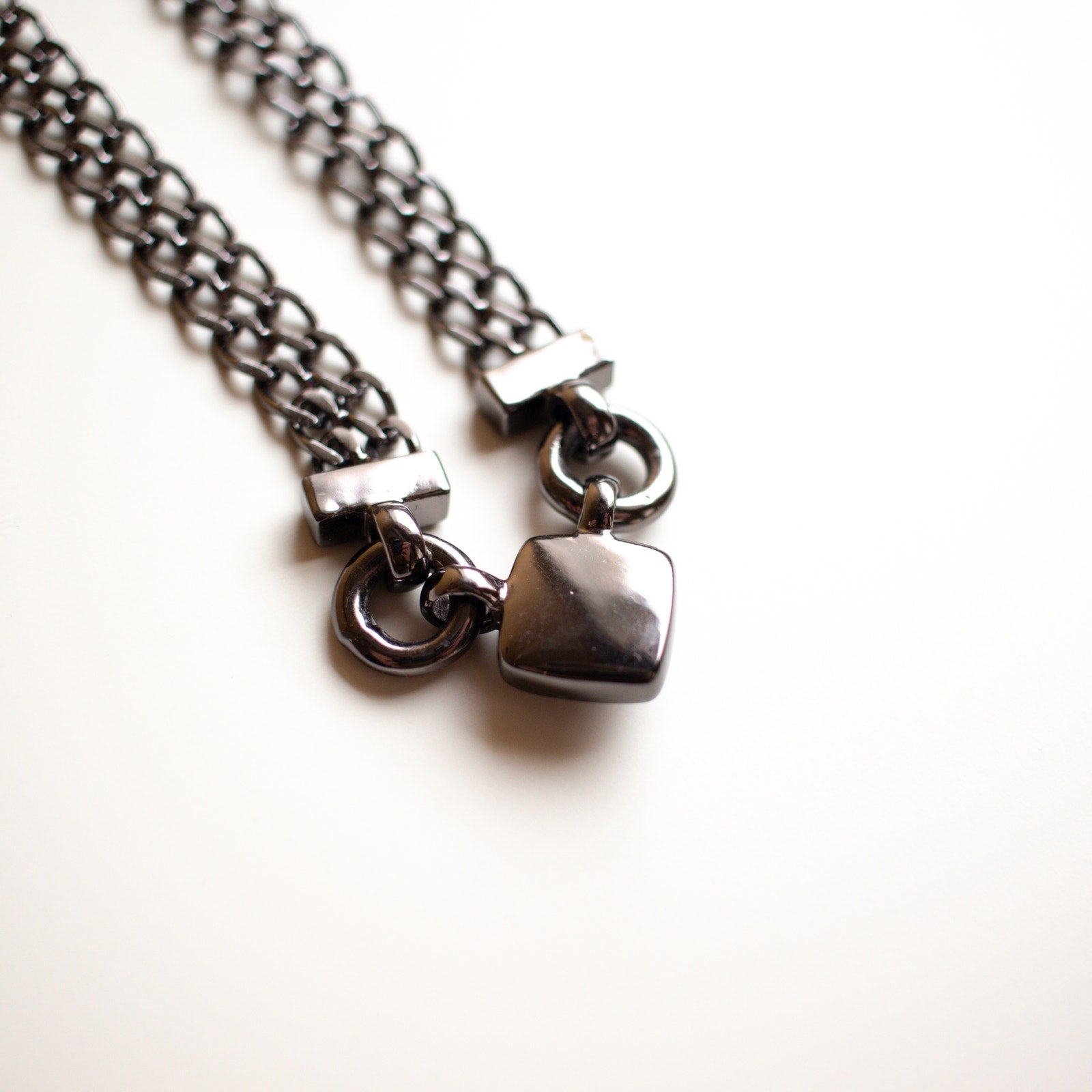 Lauren Ralph Lauren Black and Red Short Pendant Necklace