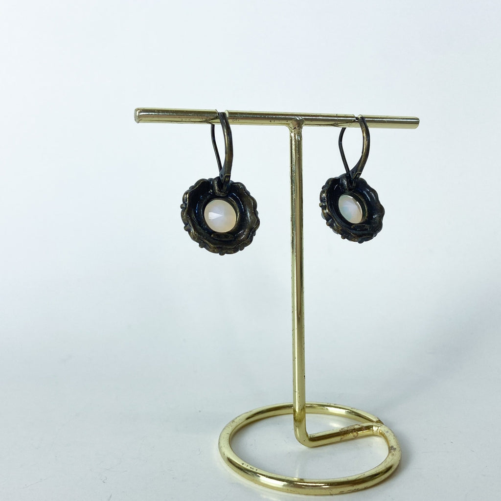 Avon 2008 Leverback Earrings New in Box