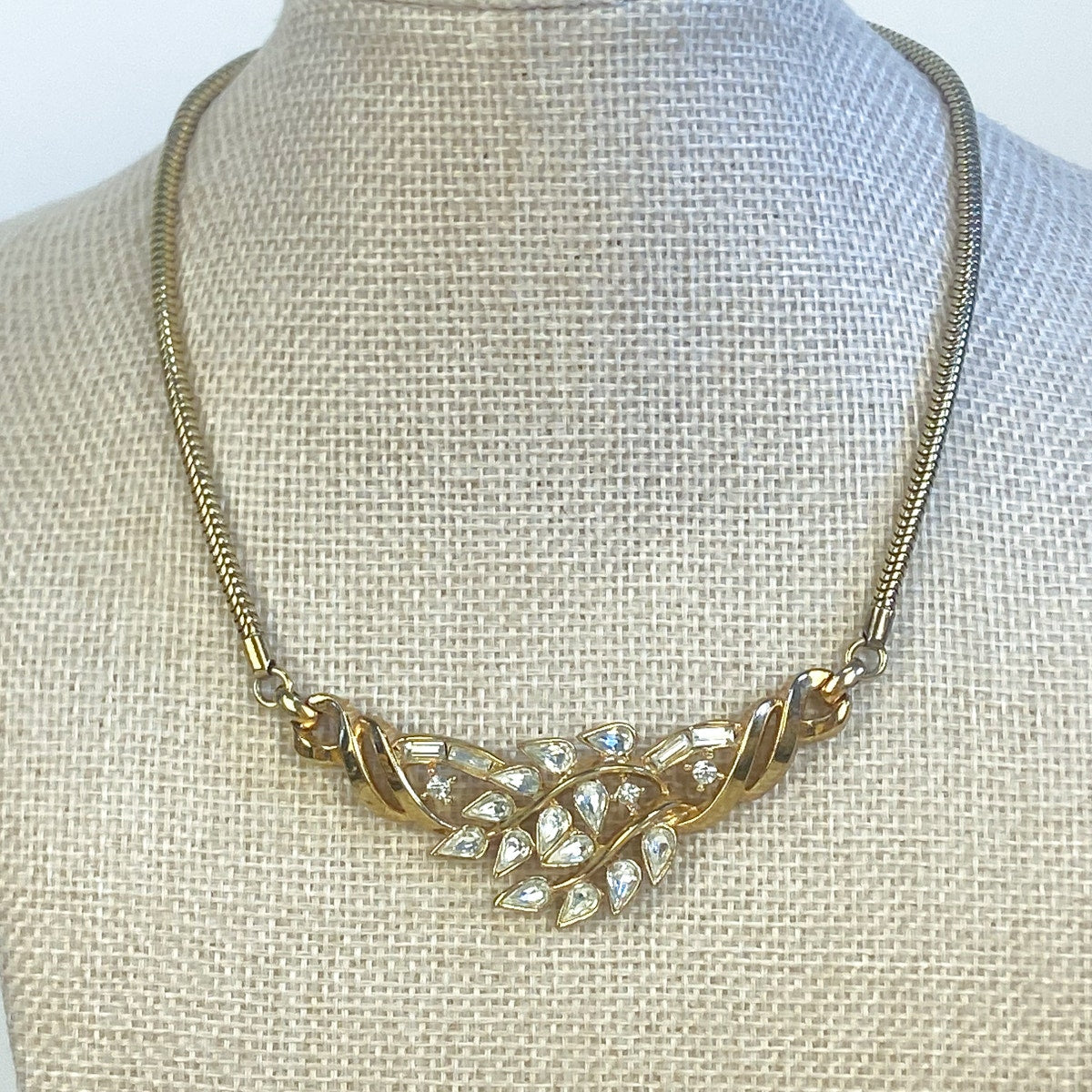 Vintage Trifari Gold Tone Rhinestone Necklace.