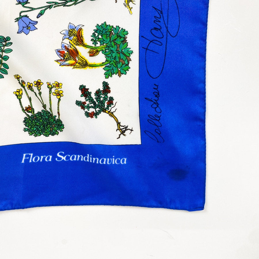 Wildflower Pattern Flora Scandinavica Blue and White Jumbo Scarf