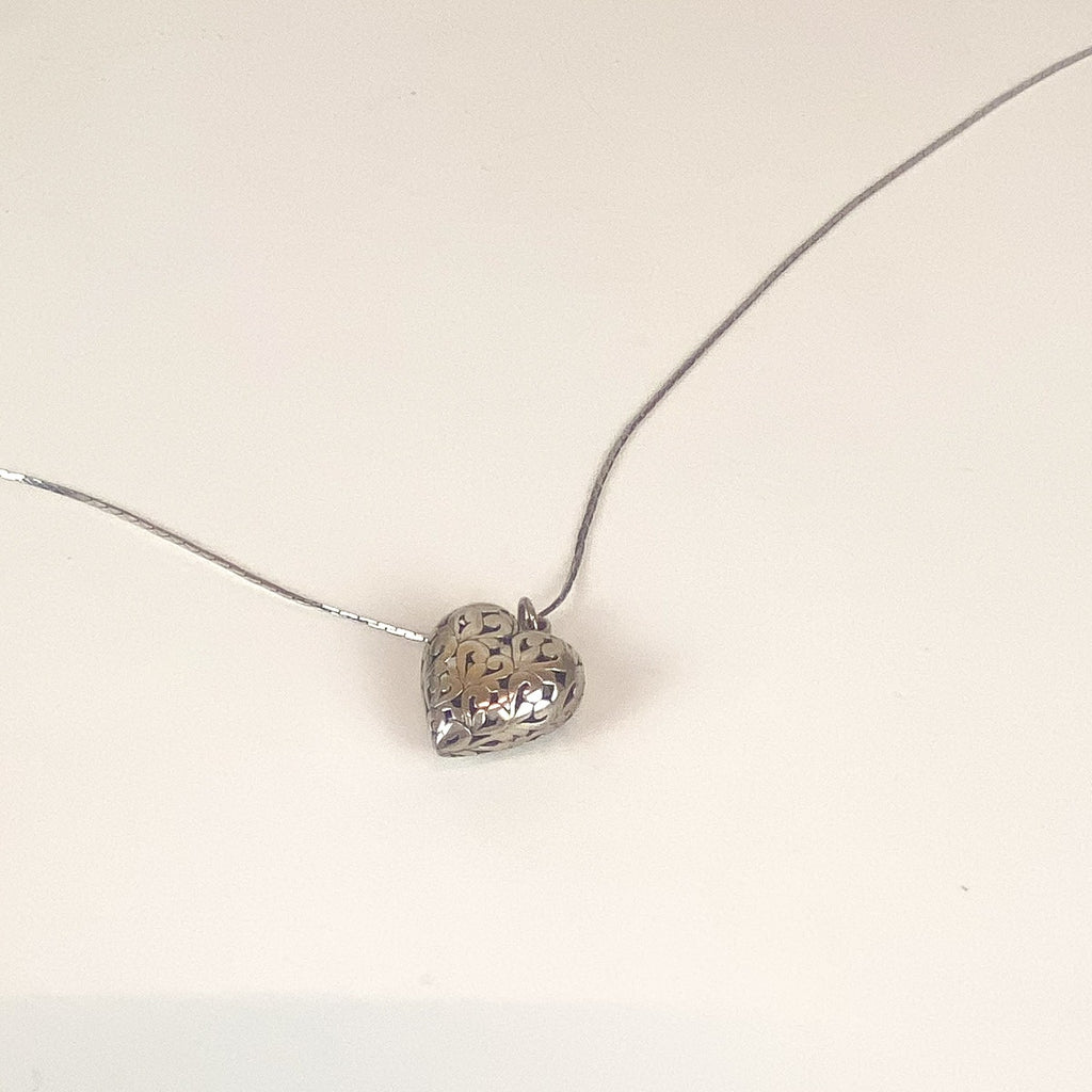 90s Puffy Heart Necklace Filigree Design