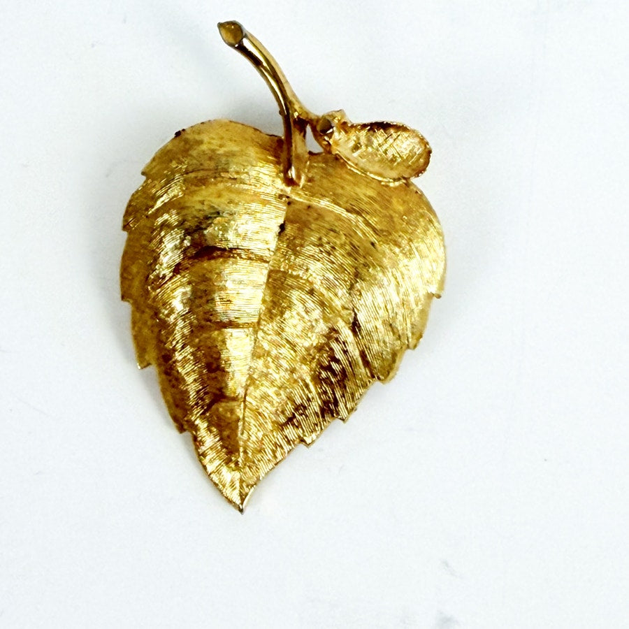 Leaf Brooch Avon Gold-Tone Fall