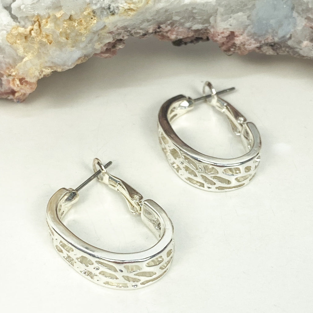 Silver Earrings Lacey Style Lightweight Silver Tone Earrings