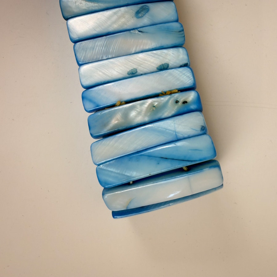 Vintage Mother of Pearl Blue-Colored Shell Bangle