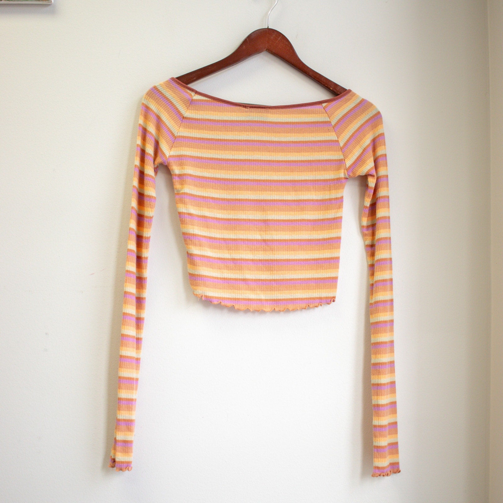 Out From Under Urban Outfitters Slim Fit Long Sleeve Crop Top Size Small