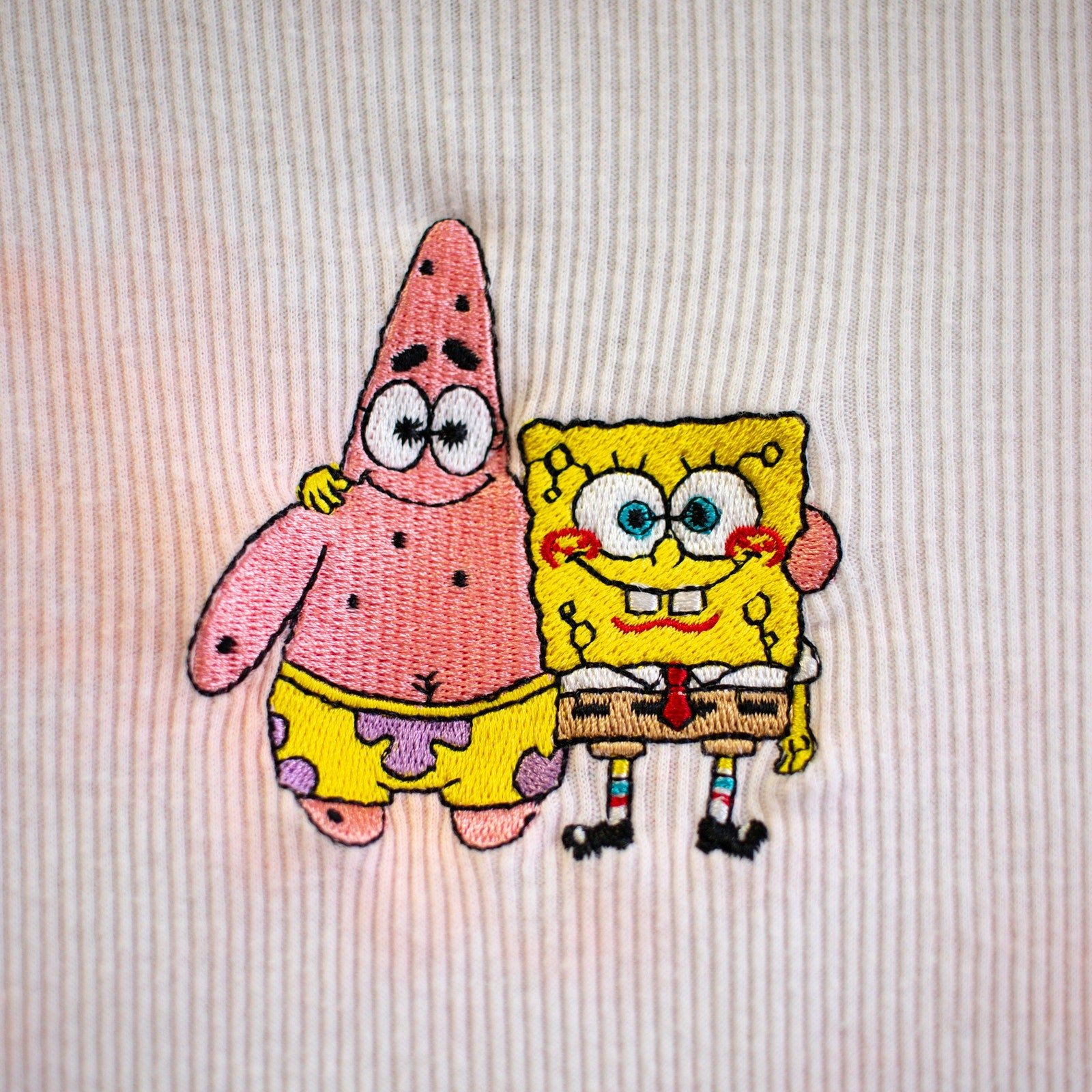 Nickelodeon Spongebob Tie-Dye Ribbed Crinkle Tee Top Size Medium