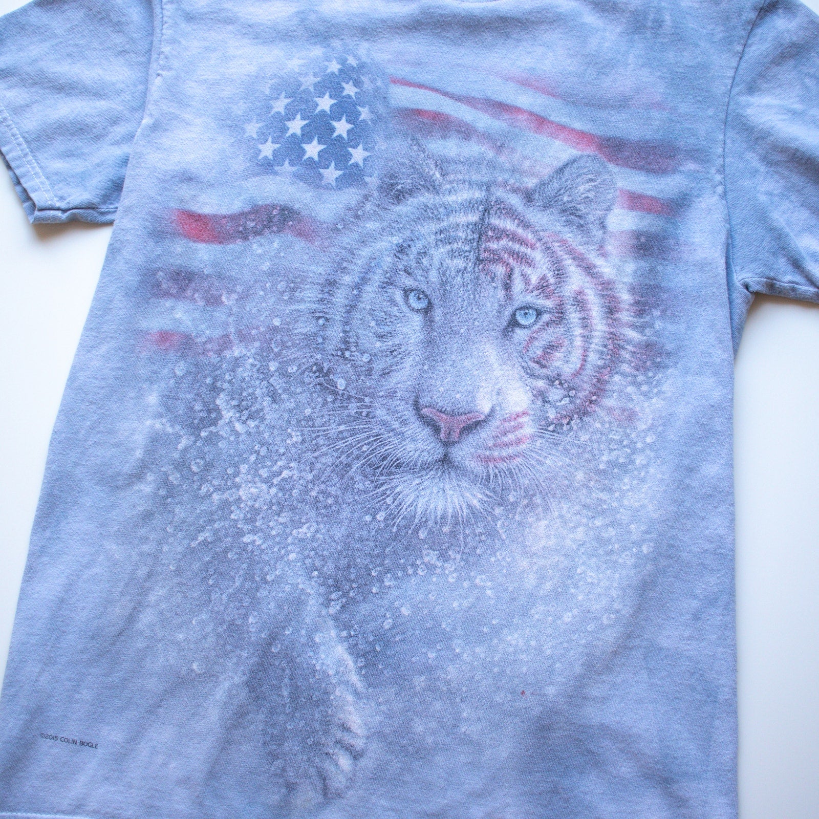 Vintage Animal Graphic American Flag Tie-Dye T-Shirt