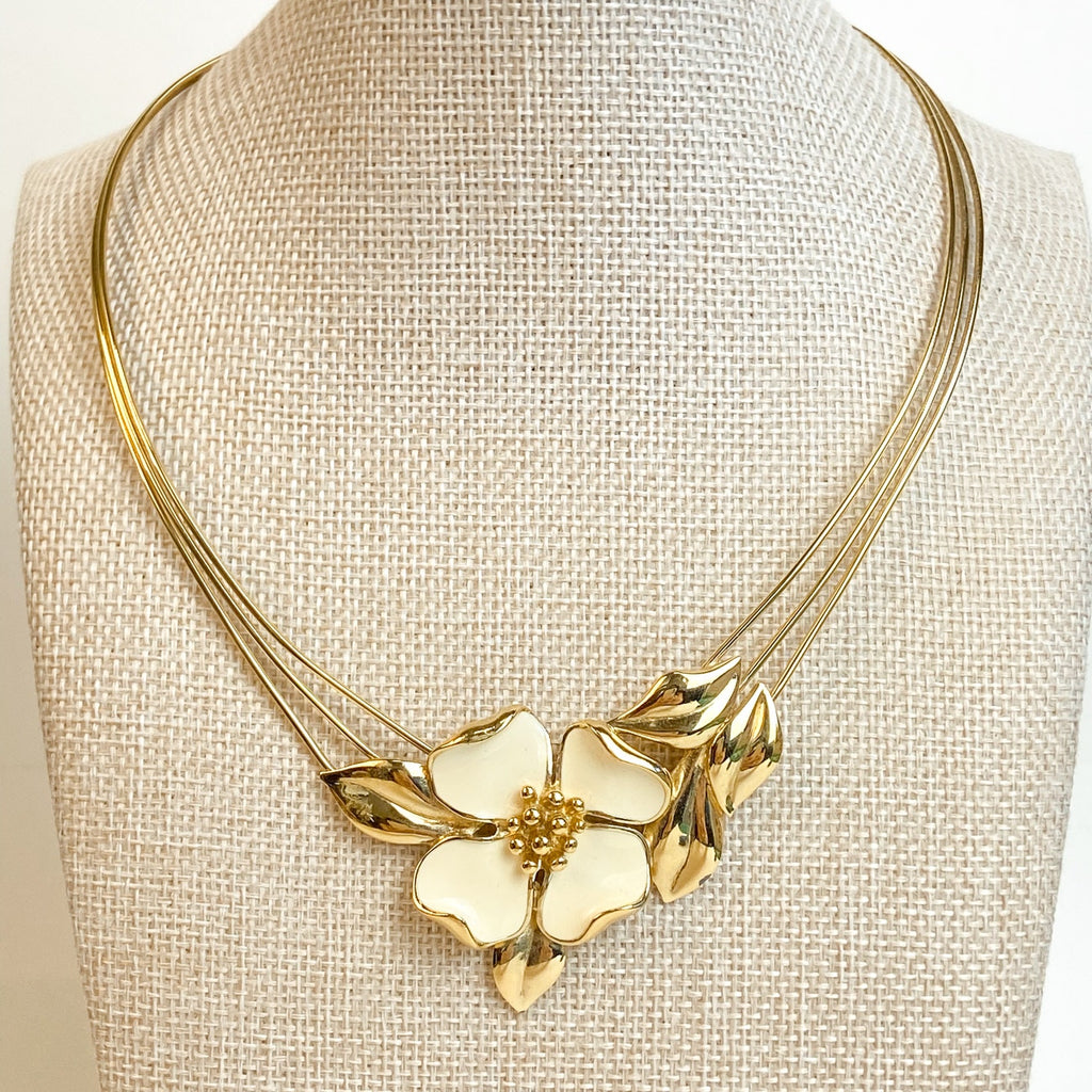Trifari Cream Floral Collar Necklace Gold Tone MCM Torque Dogwood Design