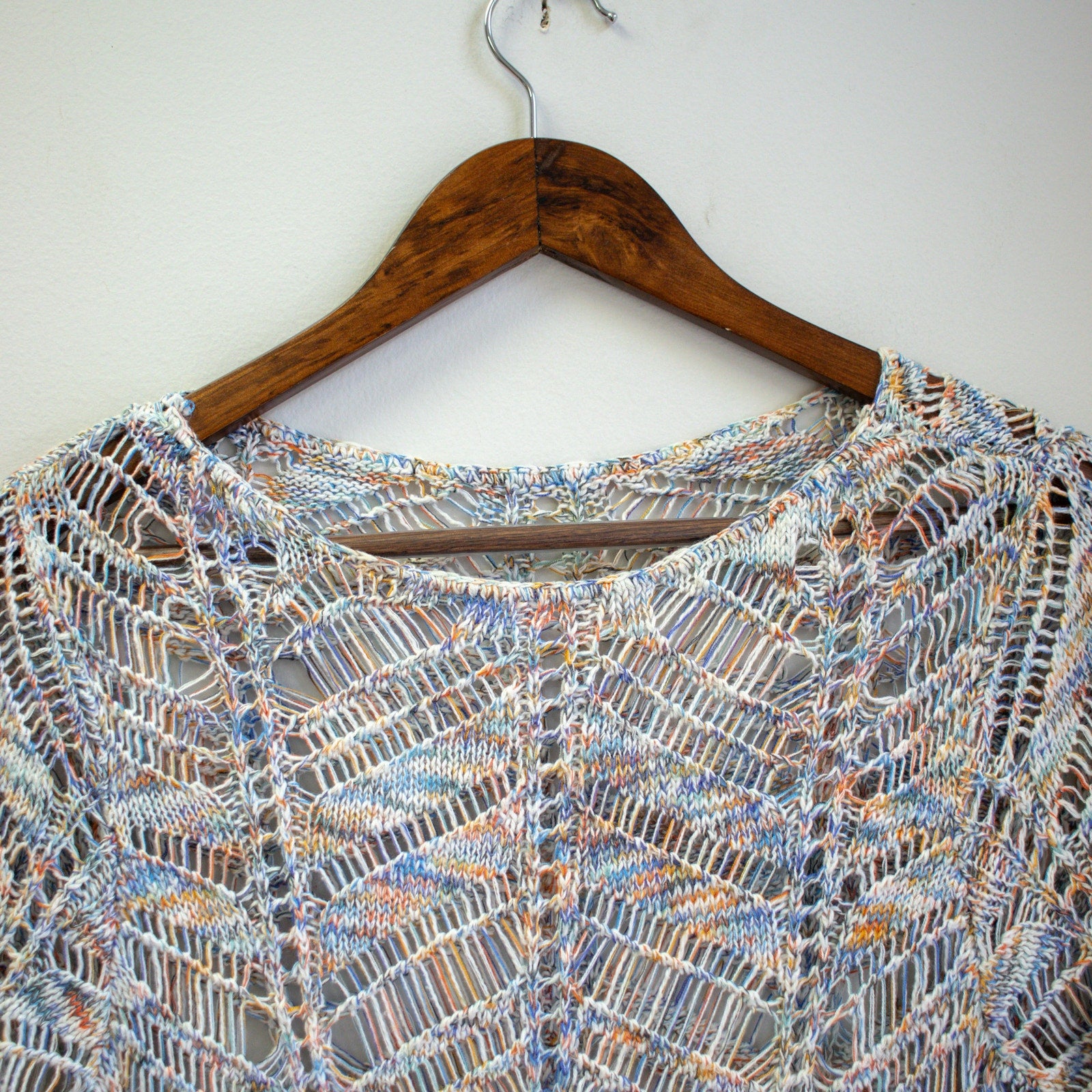 Rainbow Open Knit 3/4 Length Sleeve Size Medium