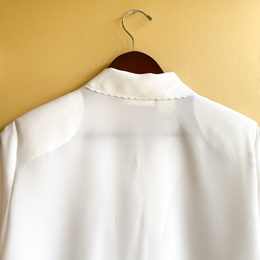 Lacey Button Down Vintage White Size 12