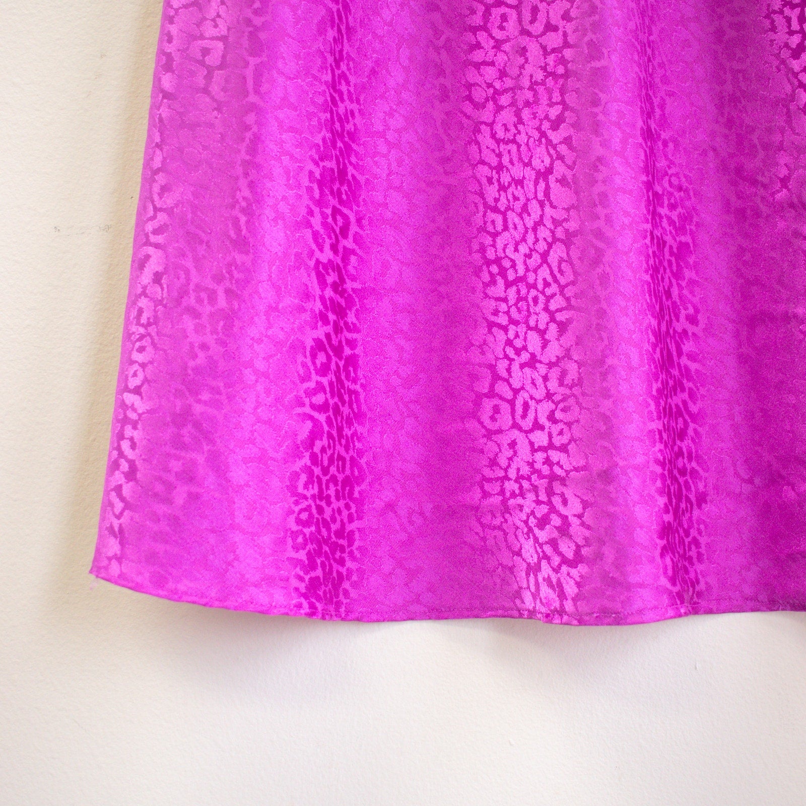 Delicate Treasures Intimates Magenta Animal Print Slip Nighty Size Large