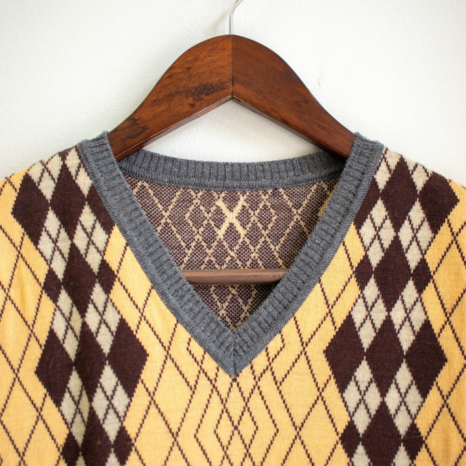Argyle Sweater Vest Size Large