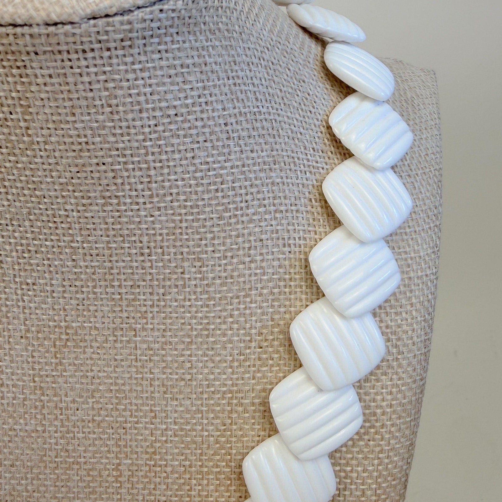 Vintage White Etched Lucite Overlapping Sliding Squares 18" Necklace