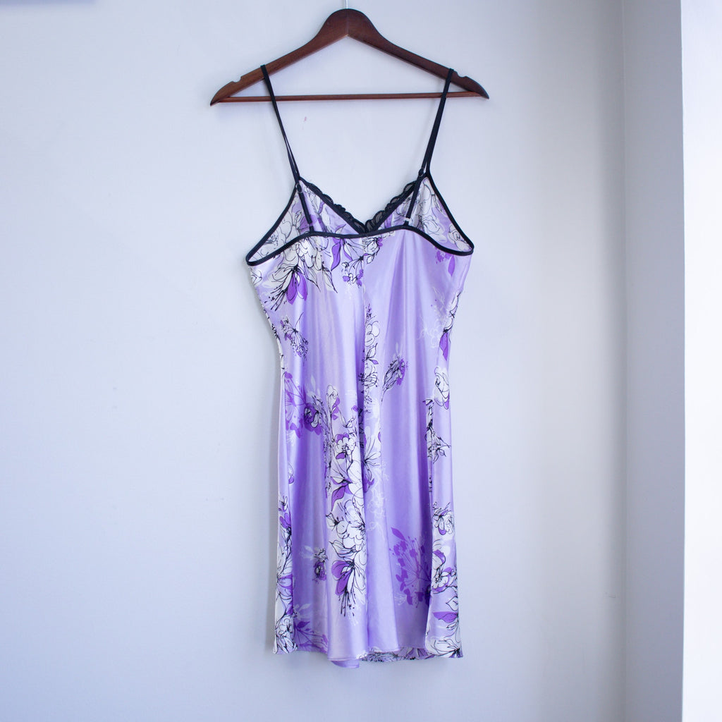 APT.9 Size Medium Violet Floral Nightgown