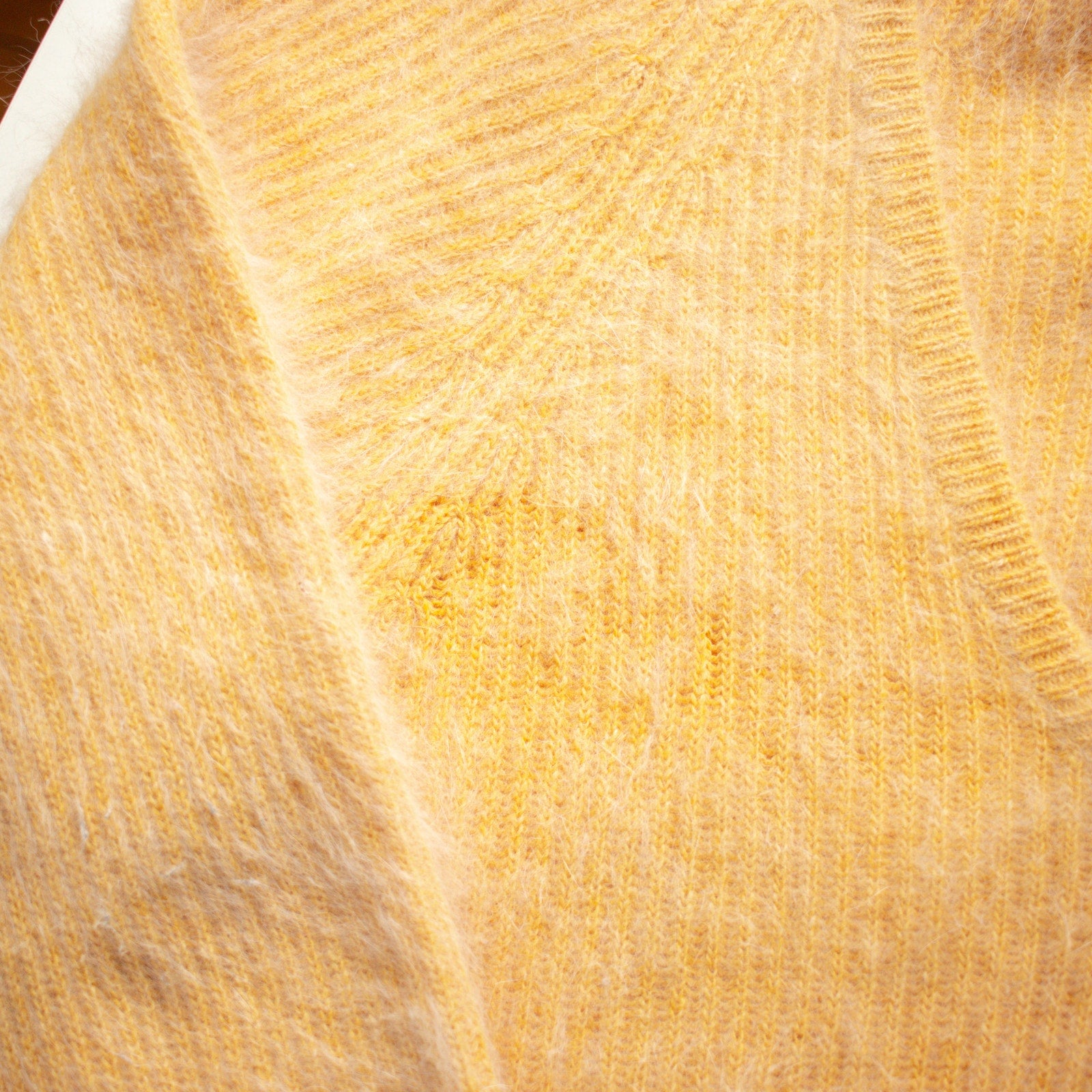 Vintage Angora Rabbit Hair Yellow Wool V-Neck Sweater Size Small