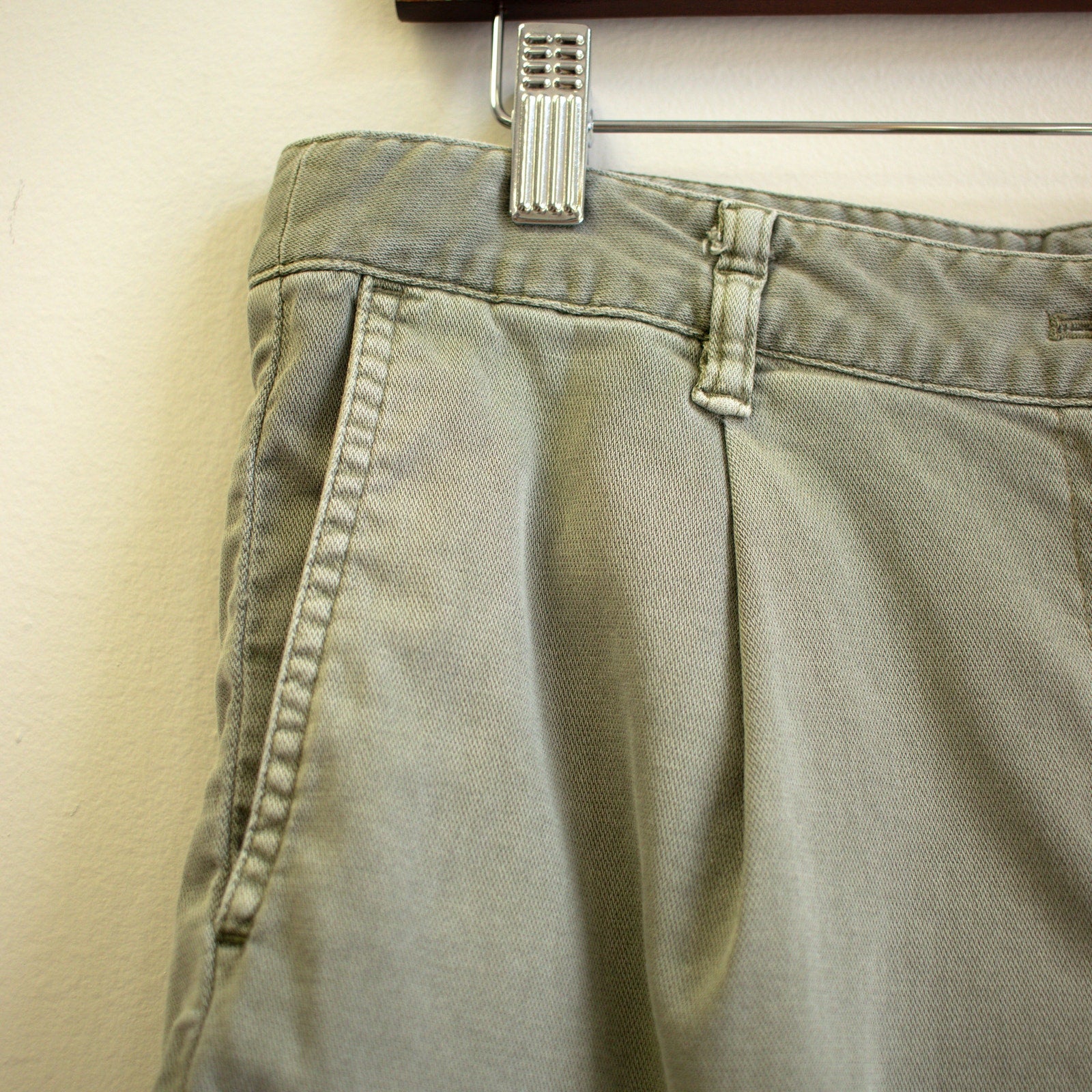 J.Jill Washed Olive Pleated Shorts Size 8