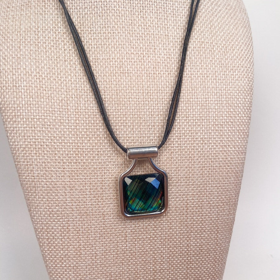 90s Style Cord Necklace Green Bead