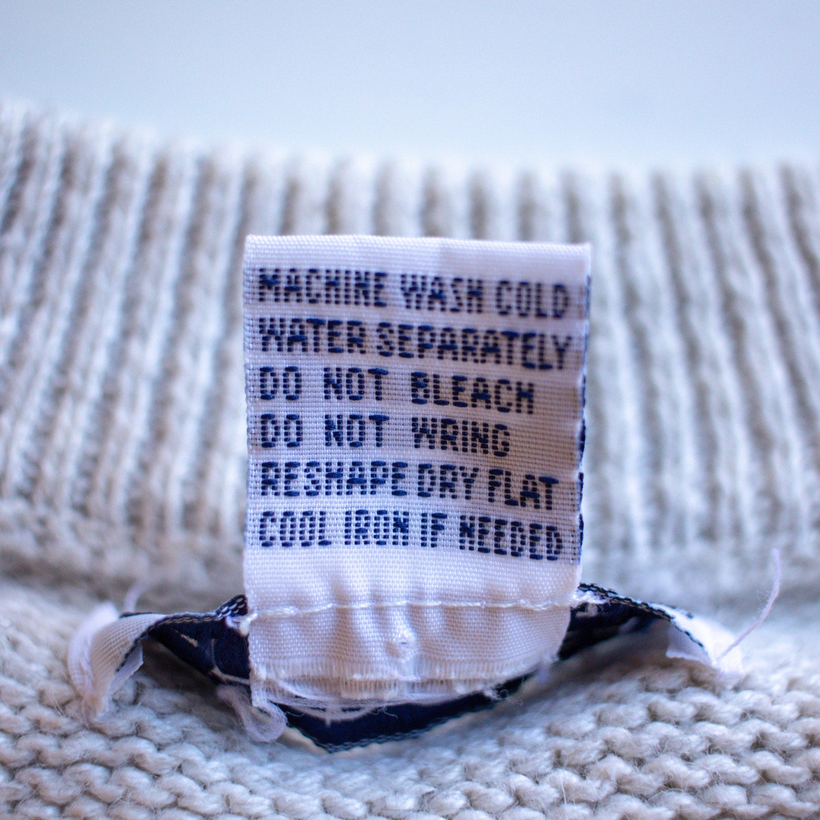 Vintage Cherokee Loose Fit Cream V-Neck Sweater Size XL