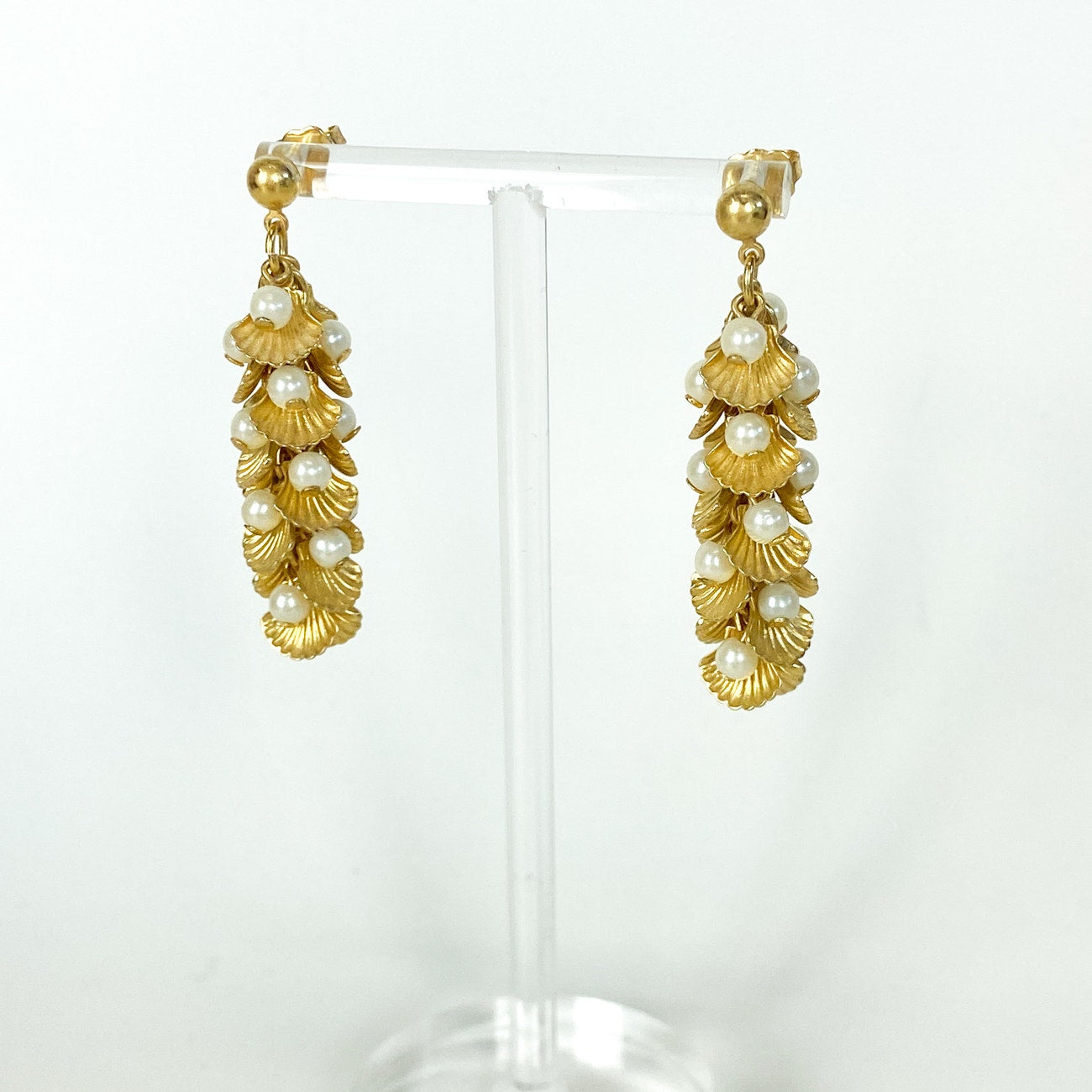 Vintage Avon Gold Tone Mermaid Earrings