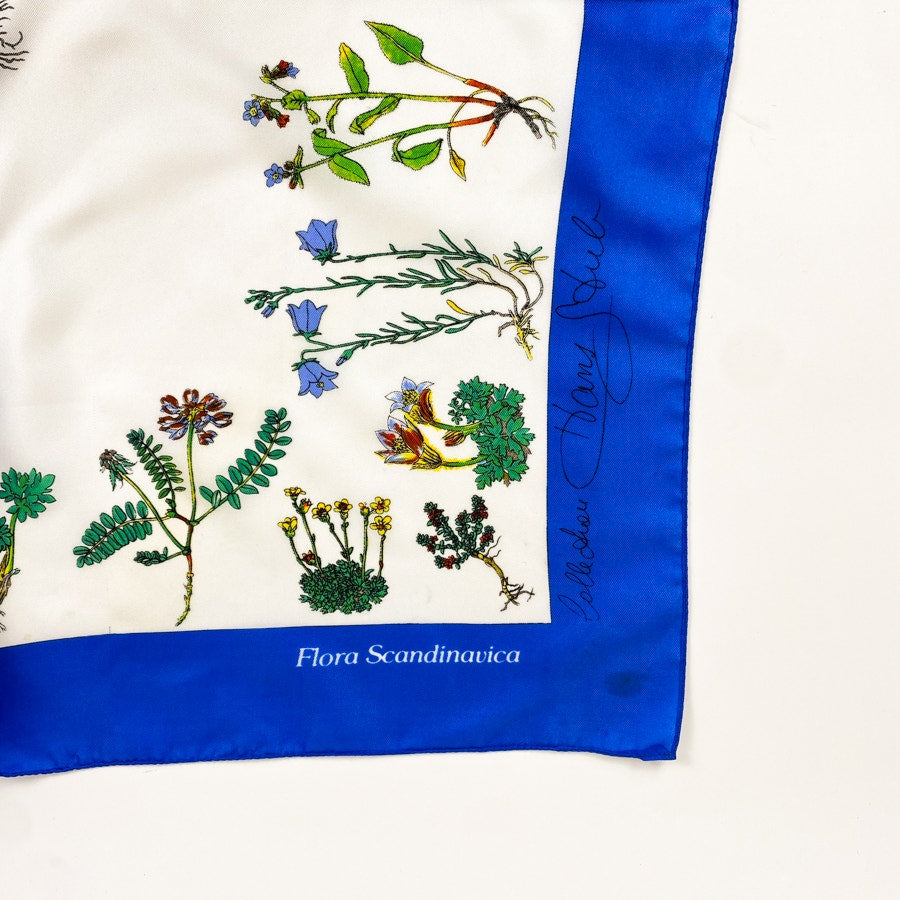 Wildflower Pattern Flora Scandinavica Blue and White Jumbo Scarf