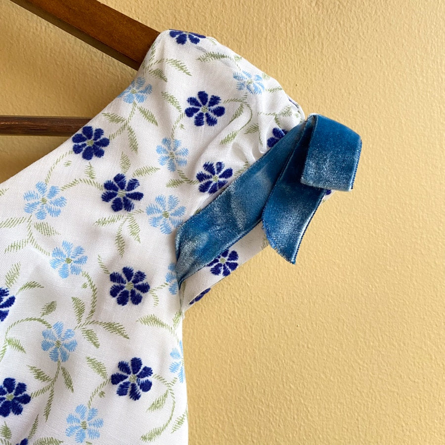 1970s Blue Floral Empire Waist Emma Domb California Vintage Bridesmaids Dress  Size 7