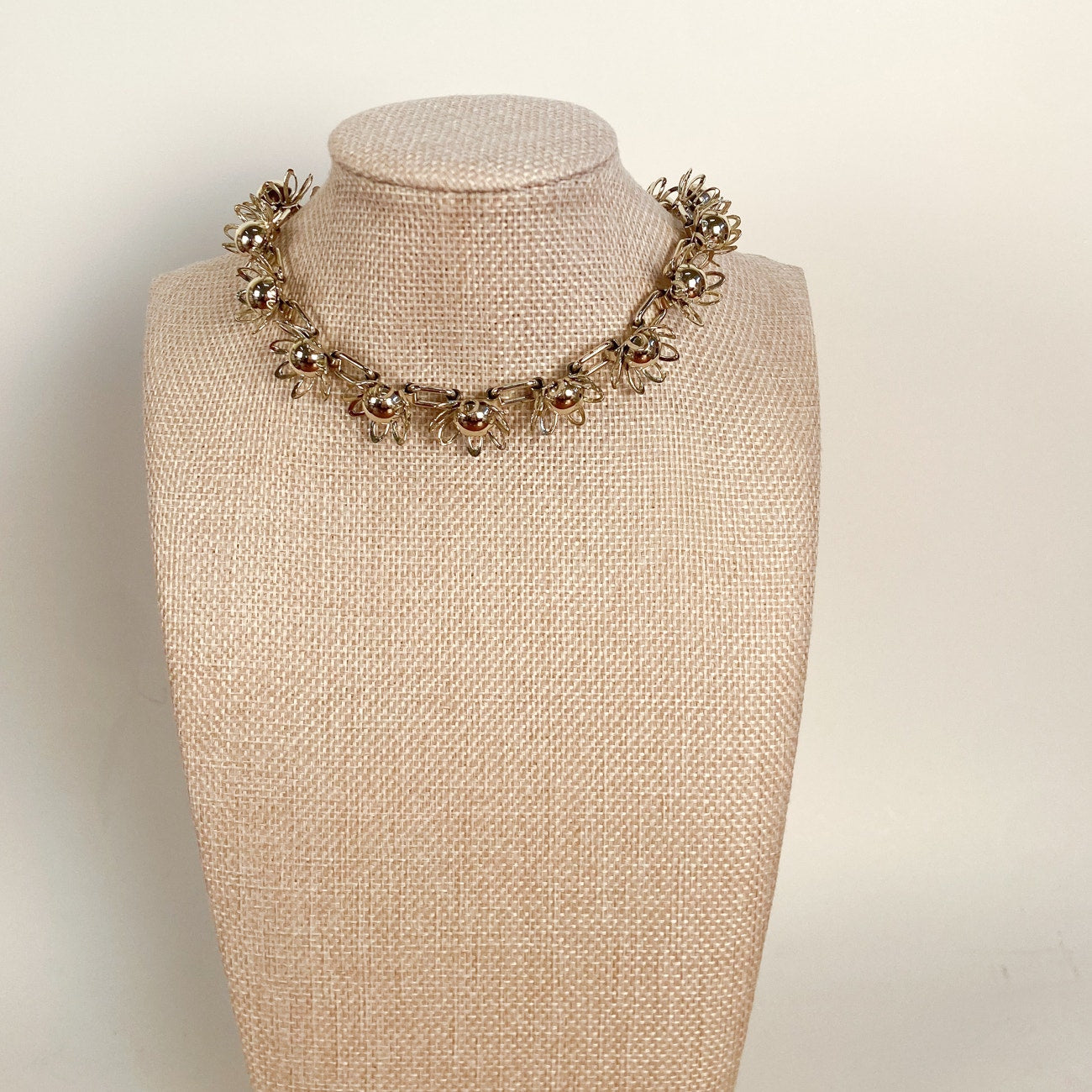 Vintage 1960s Choker