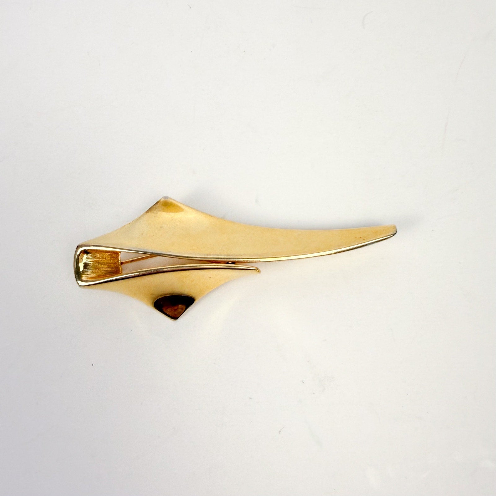 Golden Vittorio Brooch