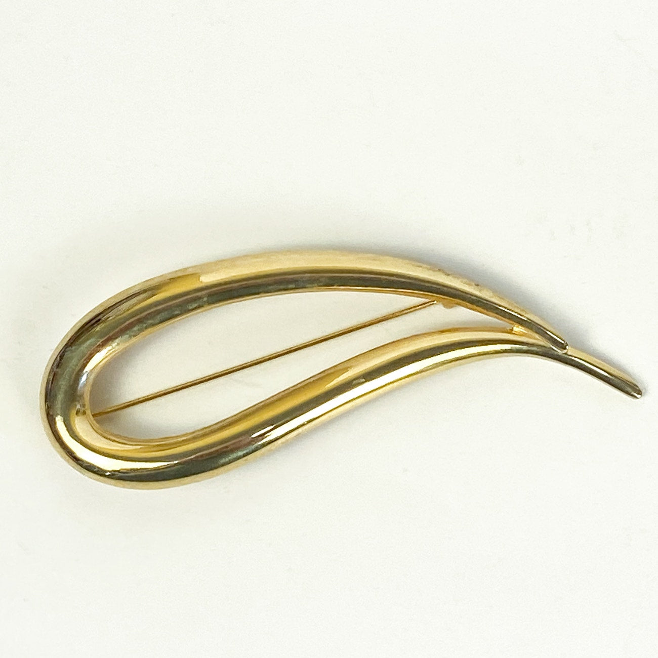 Vintage Gold Tone Large Brooch