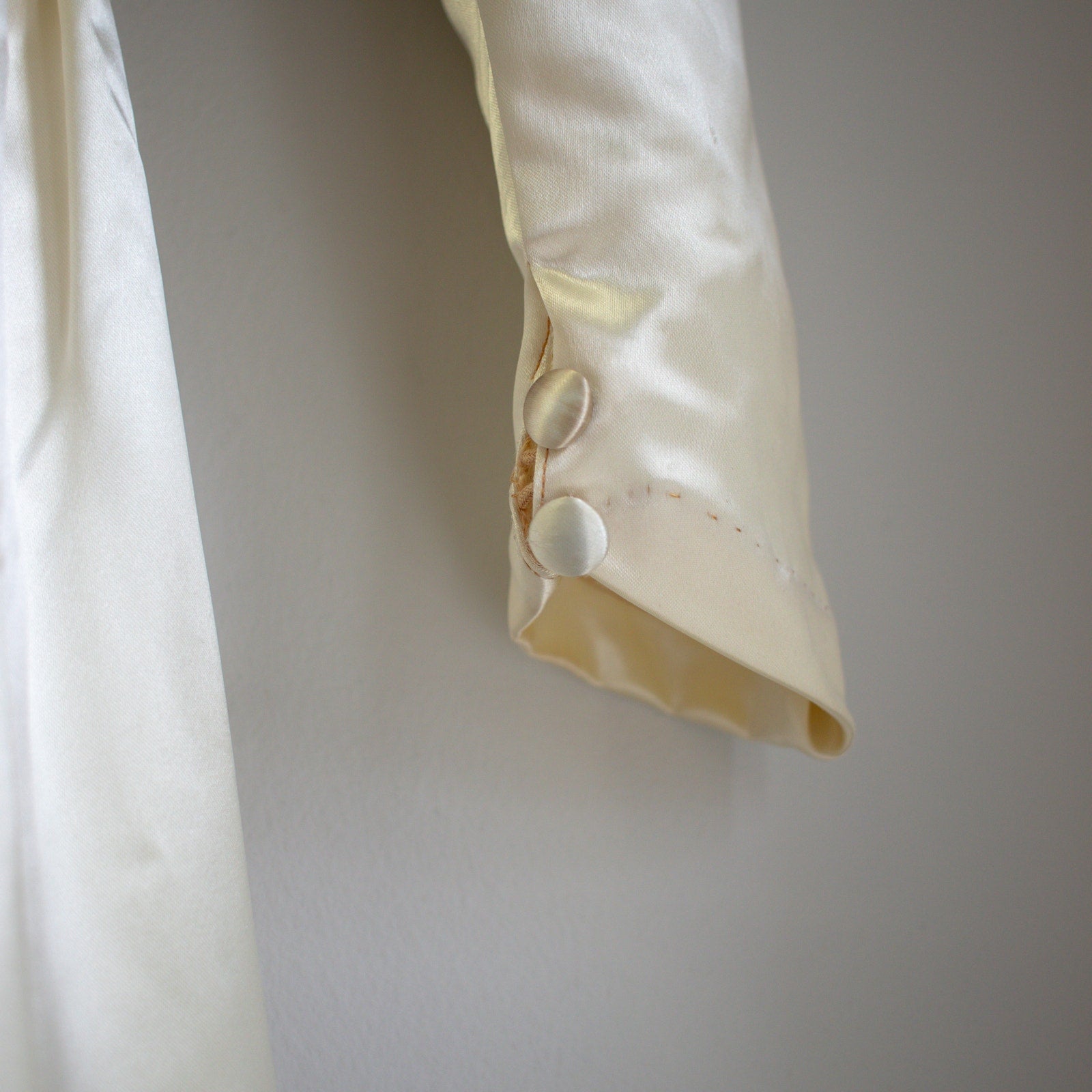 Vintage Satin Cream Lace Trim Wedding Dress Modern Size Medium