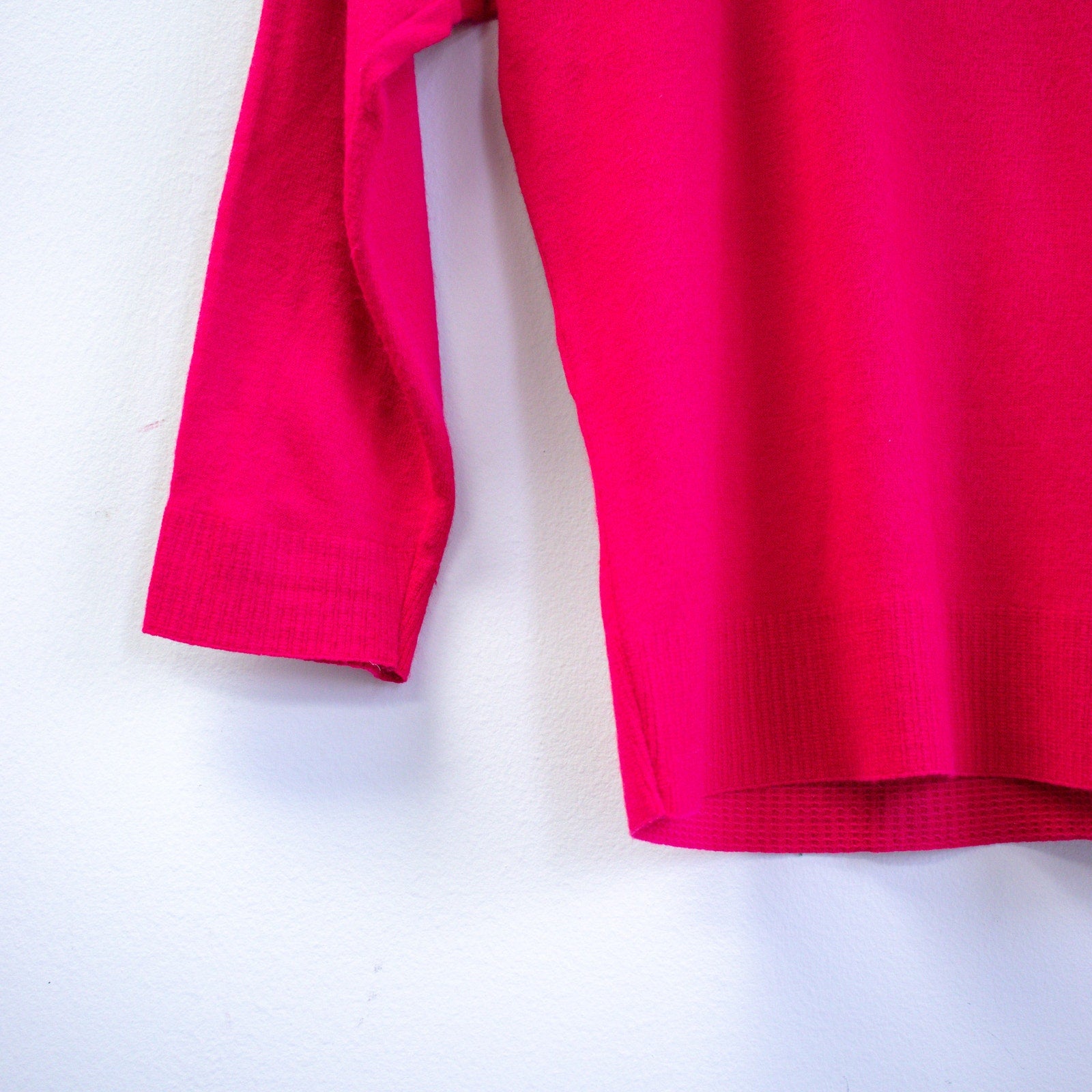 Vintage 80s Hot Pink Sweater Size XS